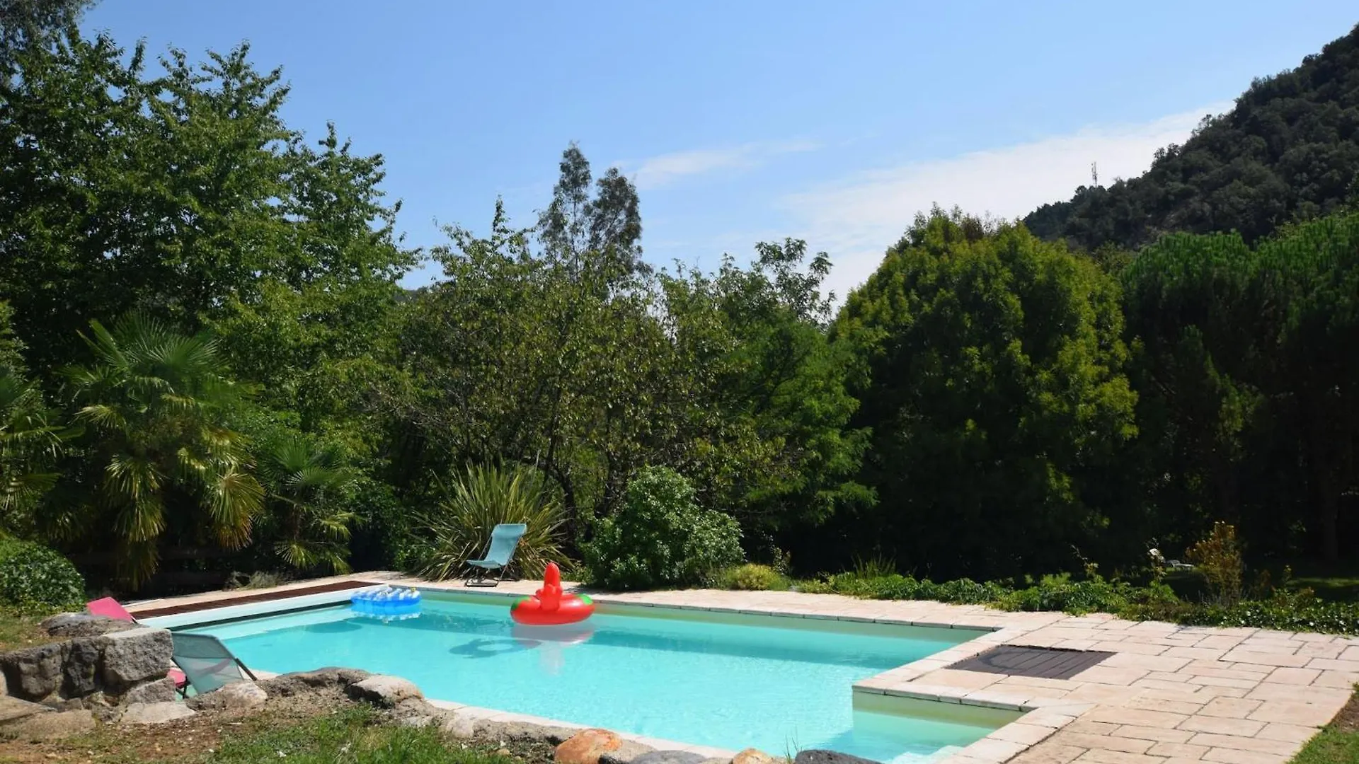 Lovely House With Grass Garden Shared Swimmingpool Next To The River Ard Che Lalevade-dʼArdèche 0*,